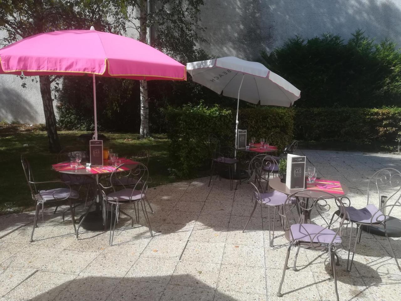 Ibis Paris Le Bourget Hotel La Courneuve Exterior photo